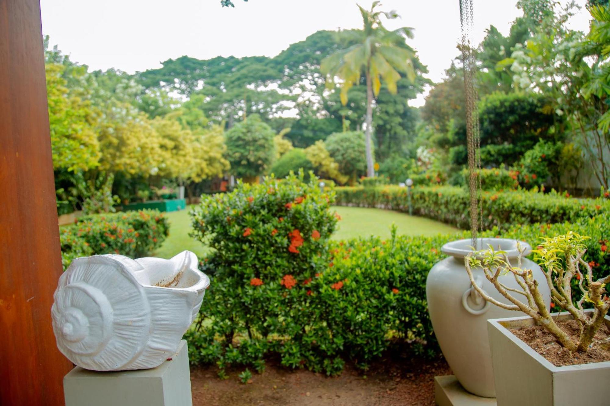 Rockery Villa Ayurveda Bentota Bagian luar foto