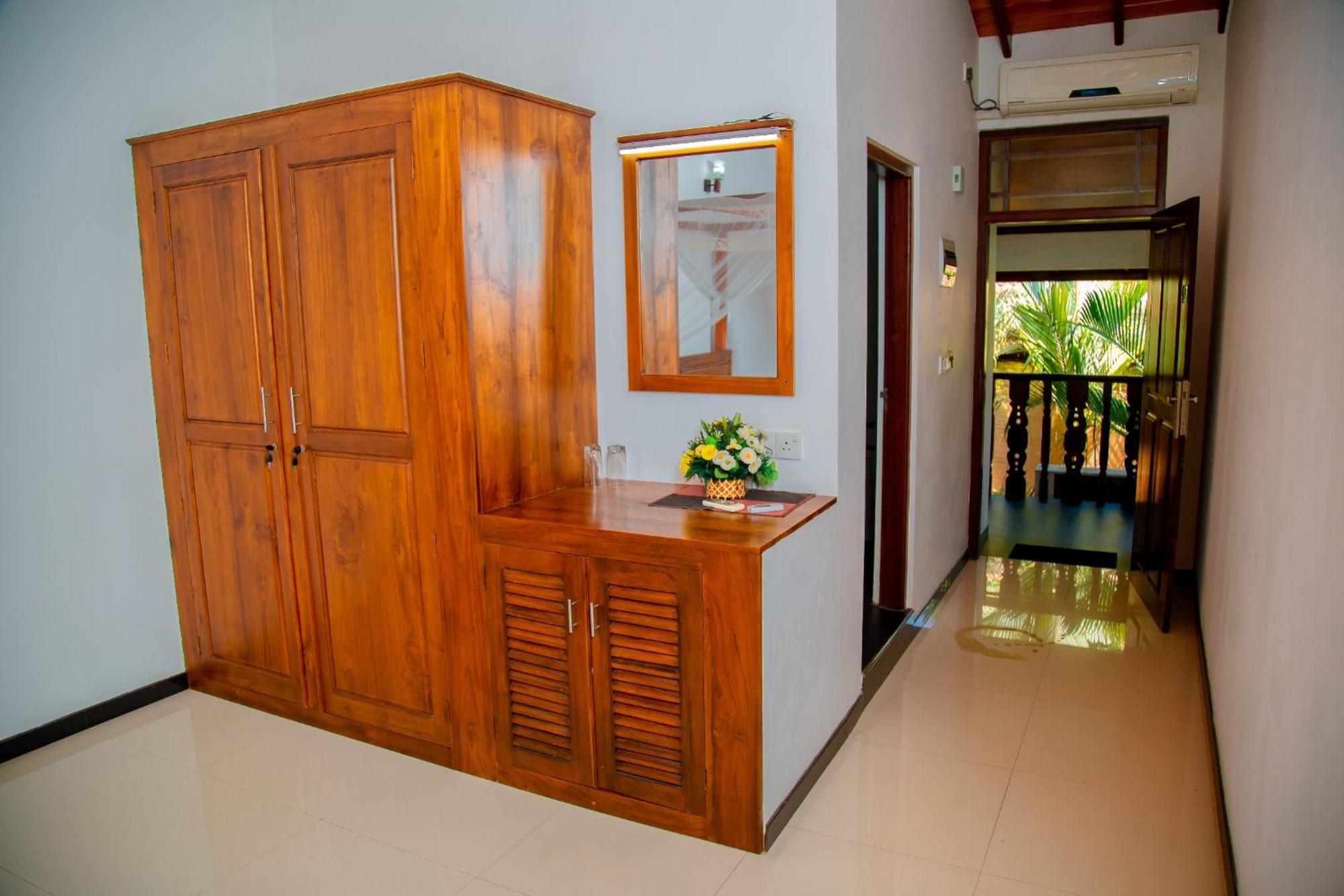 Rockery Villa Ayurveda Bentota Bagian luar foto