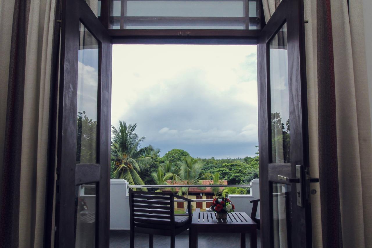 Rockery Villa Ayurveda Bentota Bagian luar foto