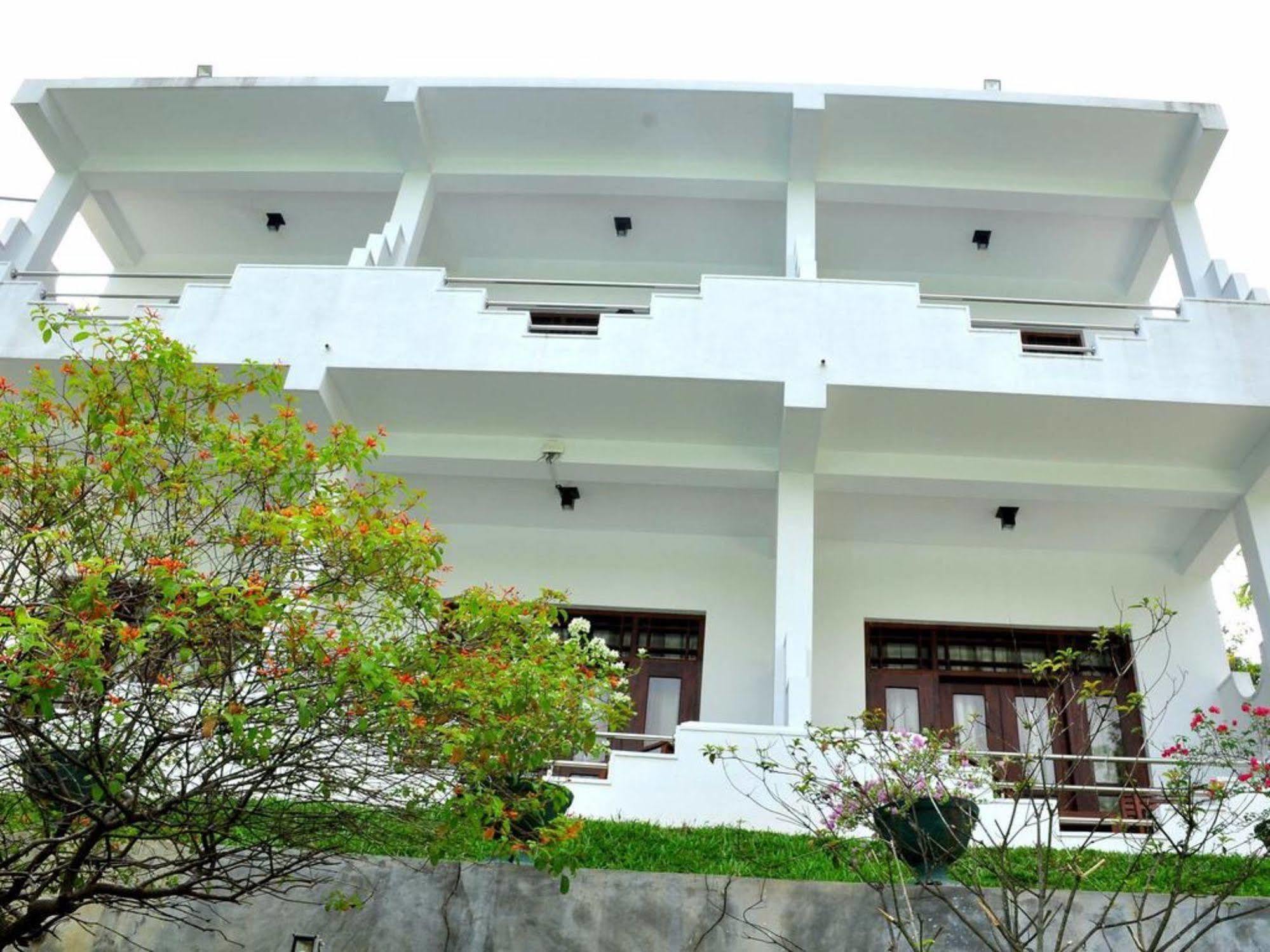 Rockery Villa Ayurveda Bentota Bagian luar foto